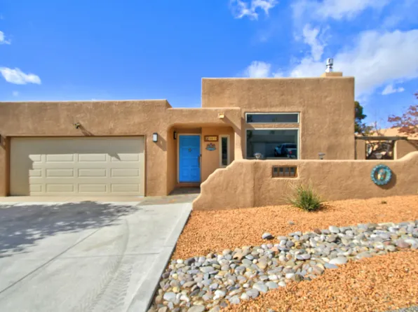 2811 Tramway Cir NE, Albuquerque, NM 87122