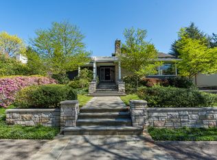 5620 55th Ave NE, Seattle, WA 98105