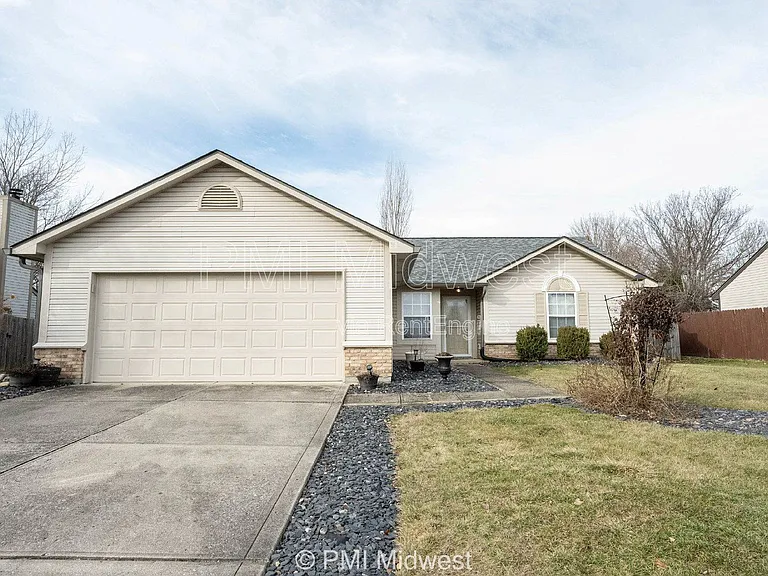 7912 Bitternut Dr — Photo 1