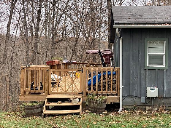 3rd image of 1829 Blueberry Dr