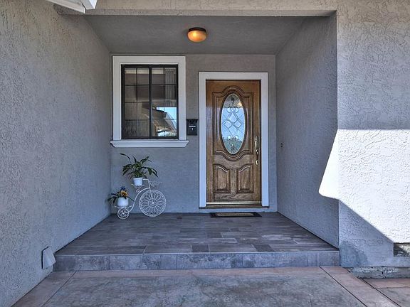 4th image of 6015 Pineland Ave
