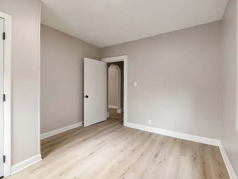 2045 Briarwood Ave — Photo 16