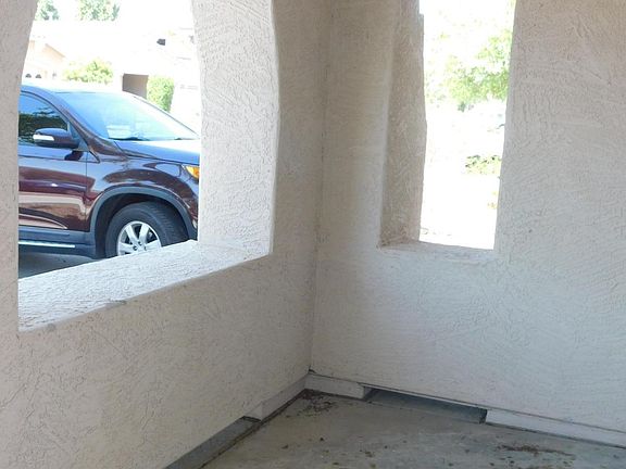 2nd image of 16961 W Cocopah St