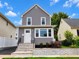 271 Castle Ter, Lyndhurst, NJ 07071
