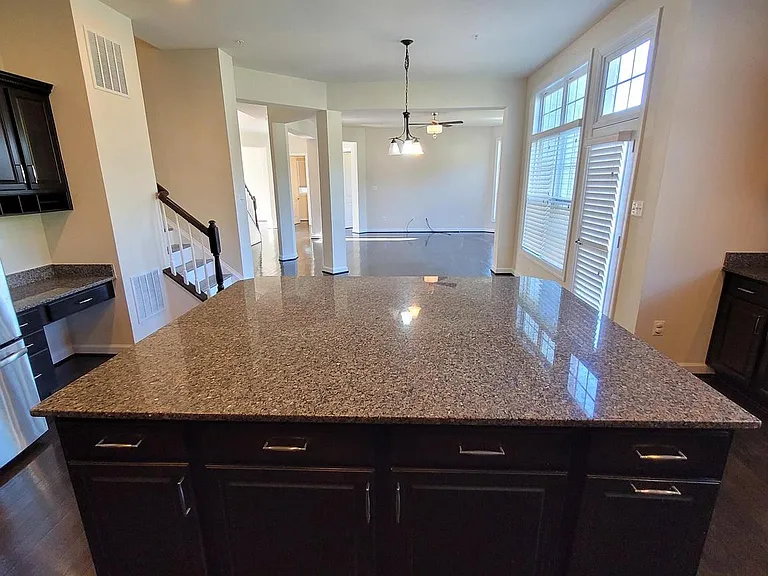 15406 Sir Edwards Dr — Photo 22