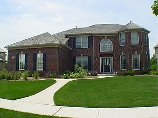1st image of 752 Waters Edge Dr
