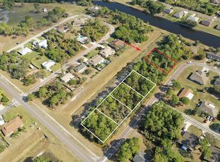 137 Admiral Cir, Sebastian, FL 32958