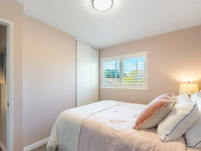 1173 Capri Dr — Photo 13