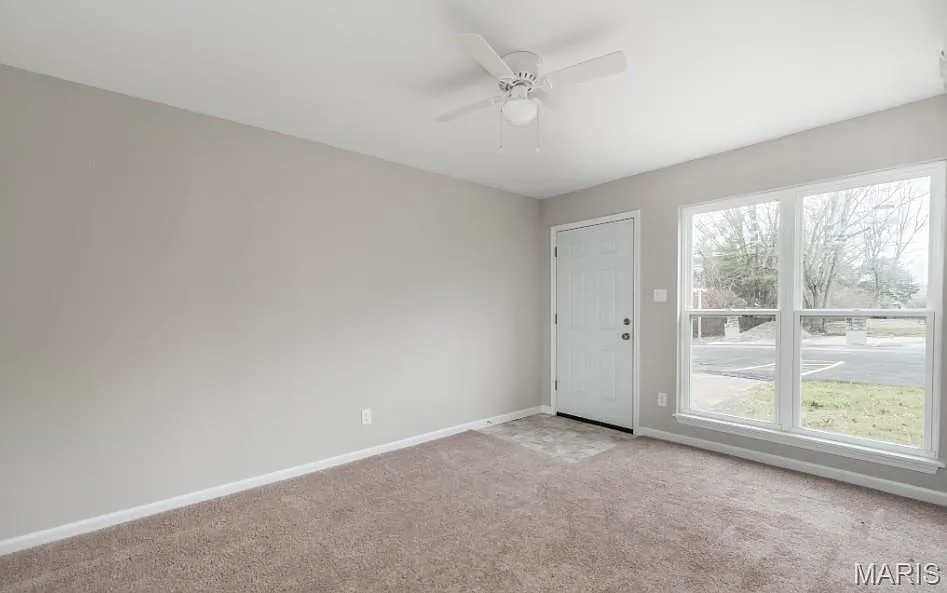 2 bed, 1.0 bath, 756 sqft, $1,125 — Photo 2