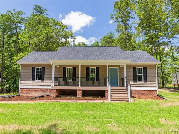 1918 Essex Ml, Dunnsville, VA 22454