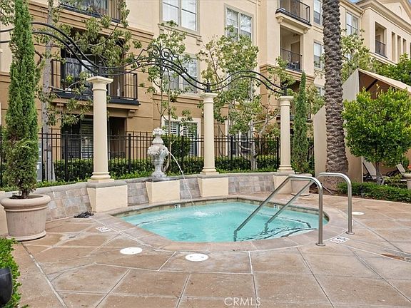 3rd image of 3160 Watermarke Pl