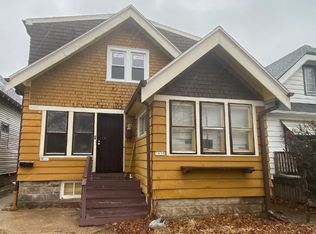 3859 N 21st St #A, Milwaukee, WI 53206