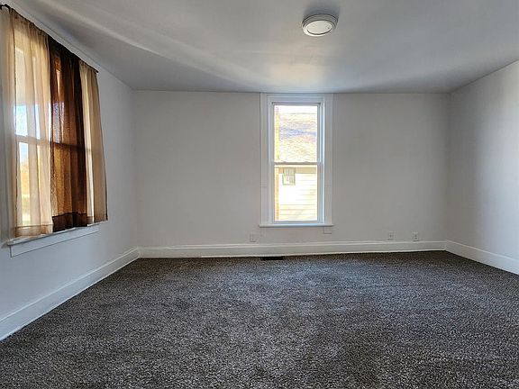 4th image of 3747 Dunloe Ave