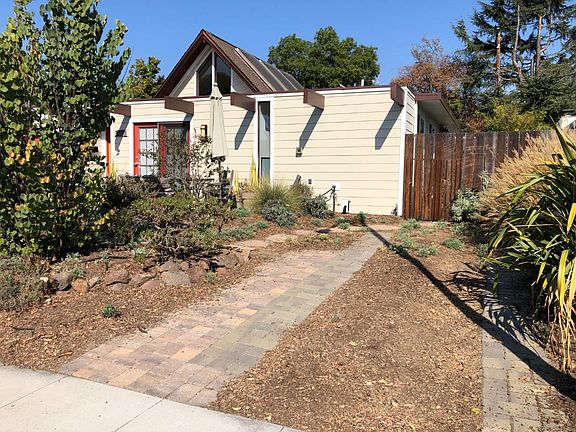 2nd image of 3391 Thomas Dr #A