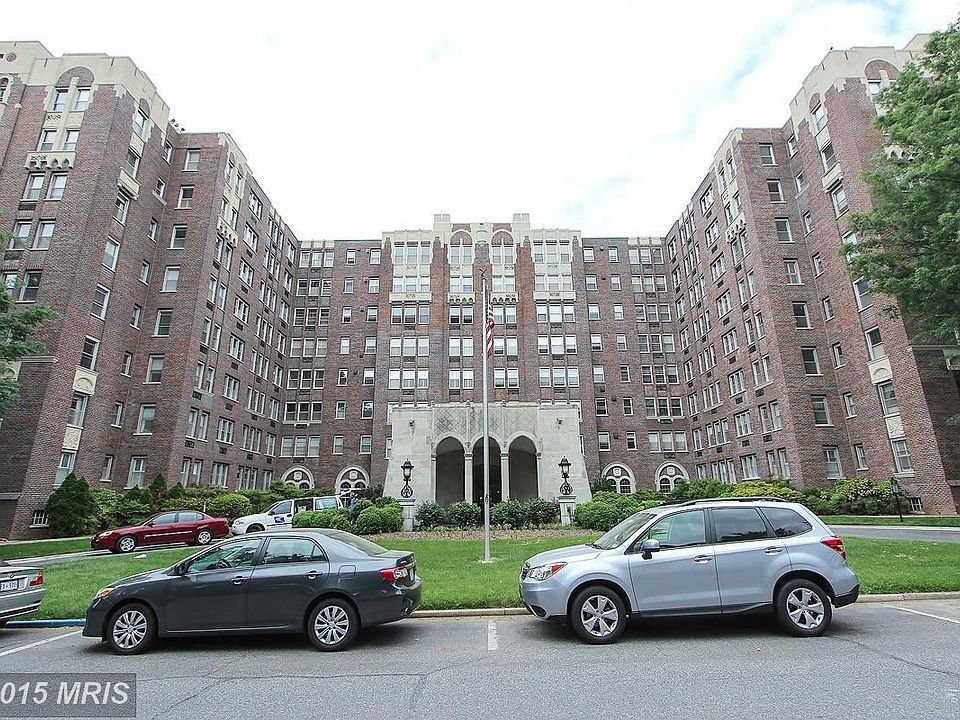 Exterior (Front)