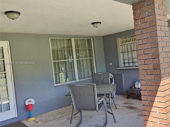 3rd image of 5490 SW 128th Ave