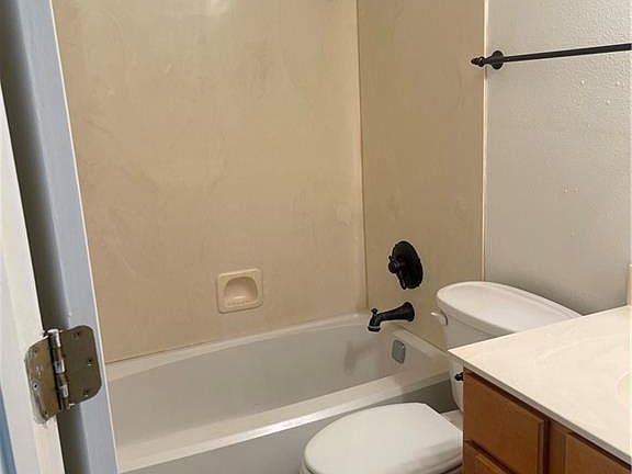 5th image of 160 Village Dr #160