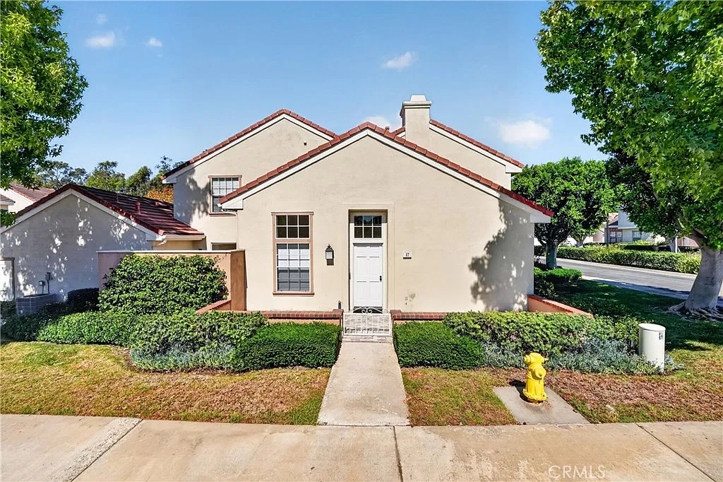 3 bed, 1524 sqft, $5,299 — Photo 1