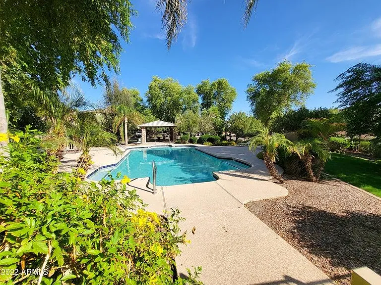 10056 E Isleta Ave — Photo 26
