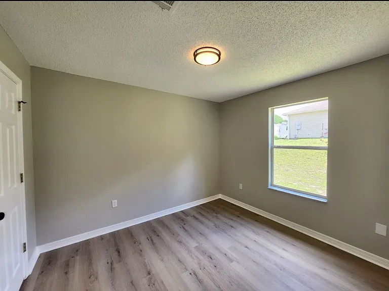 202 Cabana Way — Photo 6
