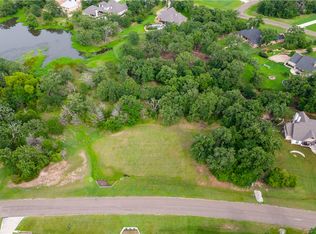 6922 McCrae Ln, Bryan, TX 77808