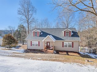 361 Silent Acres Rd, Waynesville, NC 28785