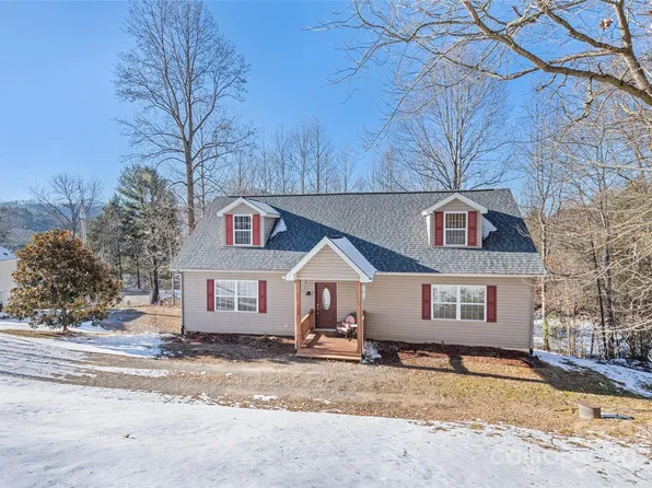 361 Silent Acres Rd, Waynesville, NC 28785