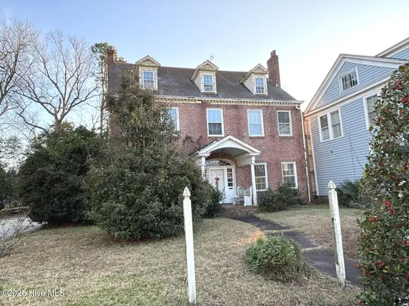 709 Broad Streeet, New Bern,, NC 28560
