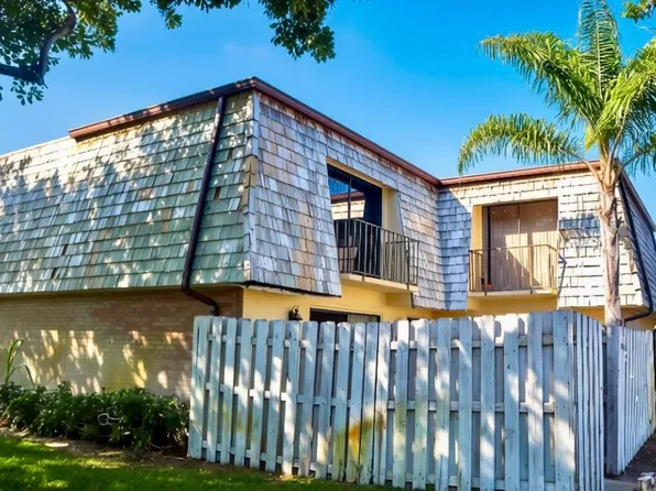 194 Lake Arbor Dr #1, Lake Worth, FL 33461