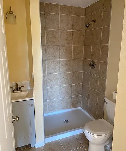 3001 Dana St — Photo 3