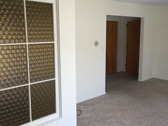 5th image of 348 Hamilton Ave APT 201