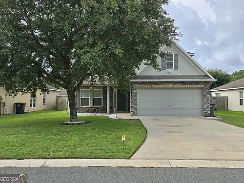 110 Pine Bluff Blvd W Photo 1