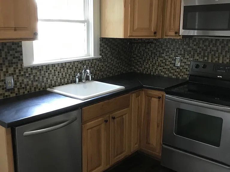 510 Wilson St — Photo 2