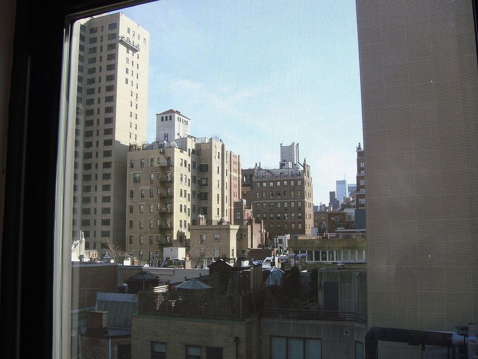 2nd image of 30 E 81st St APT 6C