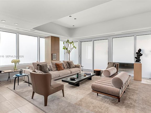3rd image of 4701 N Meridian Ave Unit 421