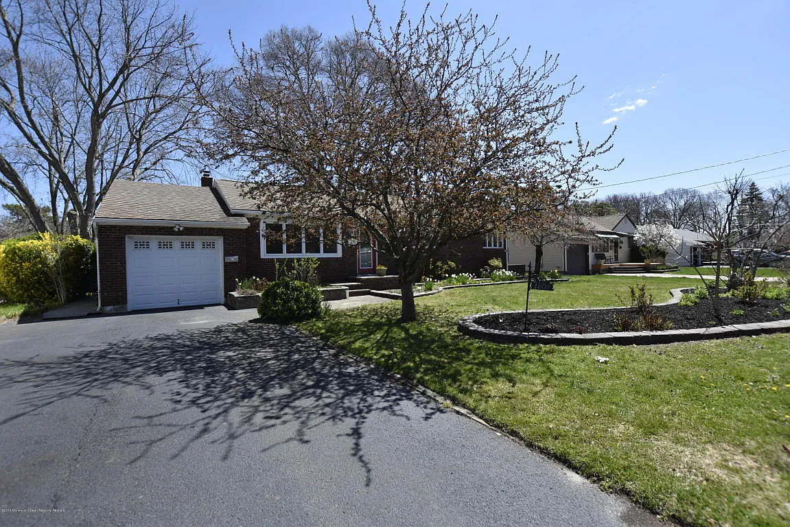 1608 Jackson St photo 1