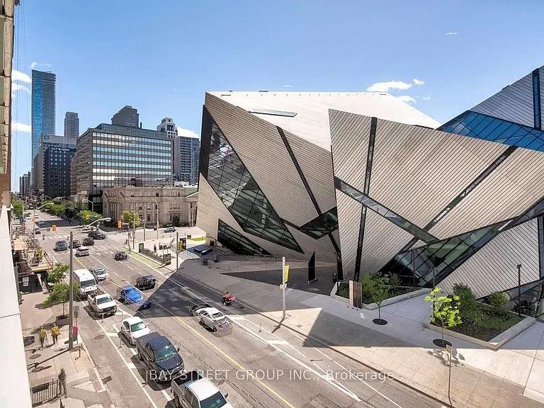 200 Bloor St W #1409 — Photo 3
