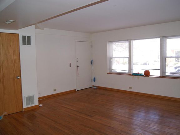 living room-3
