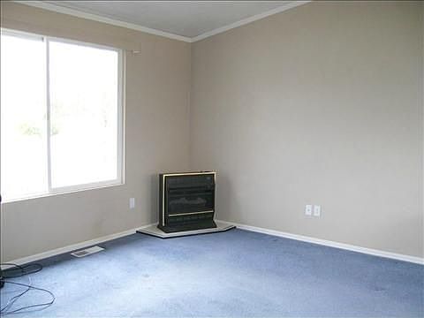 4th image of 221 N Murdock St