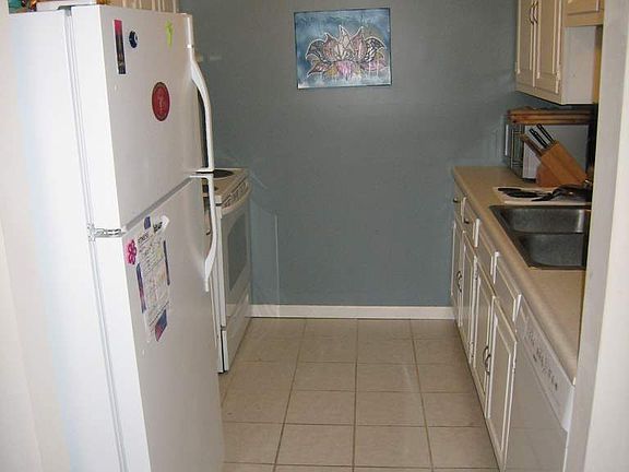 2nd image of 47 S Williams St