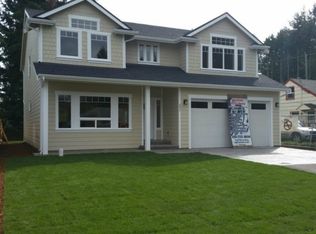 221 SW 144th St, Burien, WA 98166