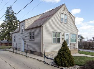9224 W National Ave, West Allis, WI 53227