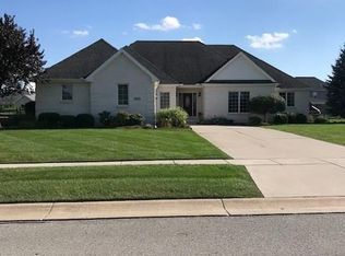 8515 Queensridge Dr, Monclova, OH 43542