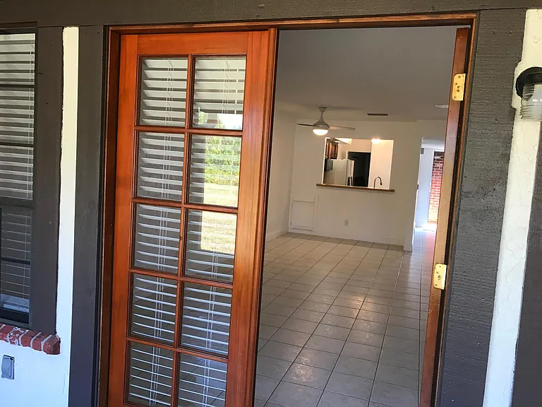 2032 N Carpenter Rd — Photo 26