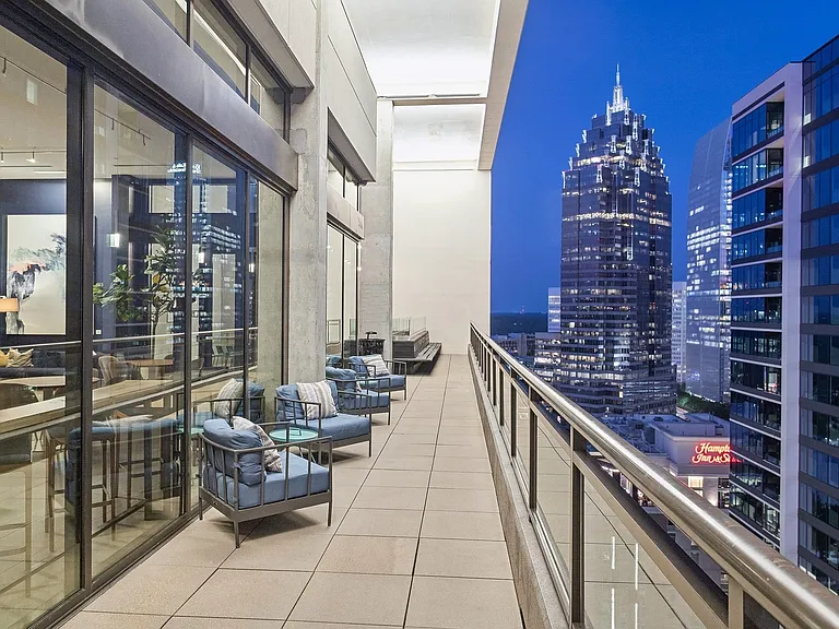 Sky deck and reservable penthouse lounge