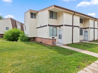 8871 N Swan Rd #K, Milwaukee, WI 53224