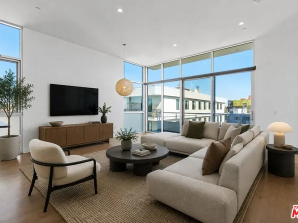 12770 Caswell Ave #403, Los Angeles, CA 90066