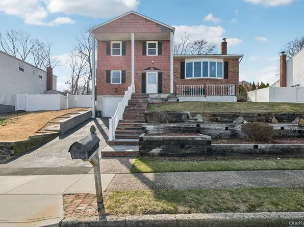 39 Cherry Street, Selden, NY 11784