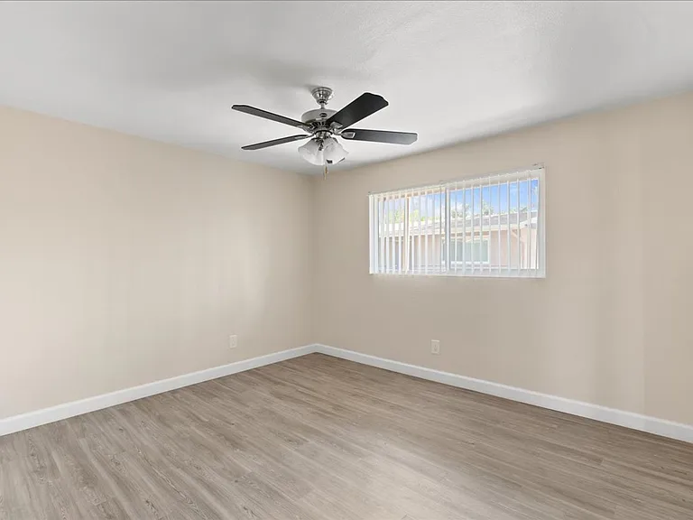 Park View Apartments- Riverside, CA — Photo 34