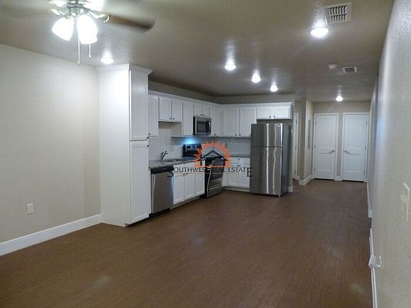 4th image of 1304 Mission Dr #B